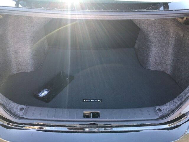 2019 Nissan Versa S Plus