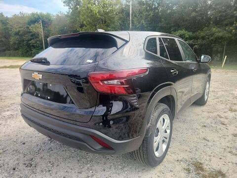 2025 Chevrolet Trax LS