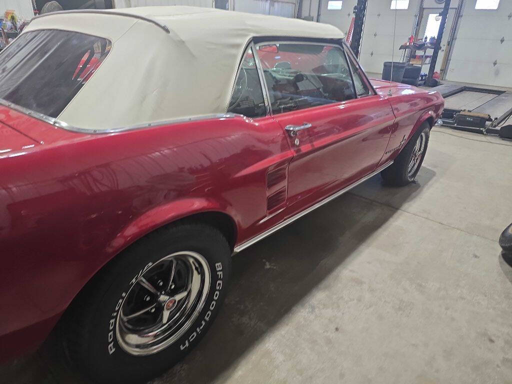 1967 Ford Mustang 16