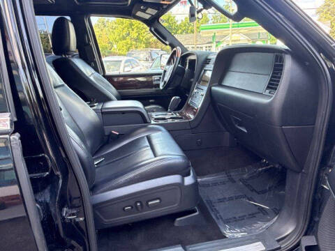 2017 Lincoln Navigator L Select