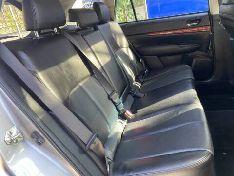 2011 Subaru Outback 2.5i Limited