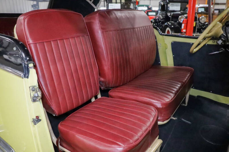 1949 Willys Jeepster