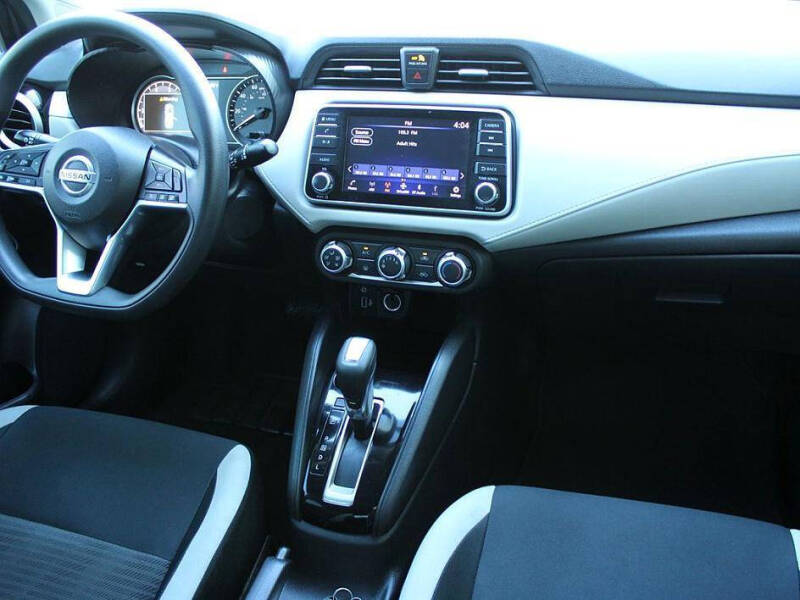 2021 Nissan Versa SV