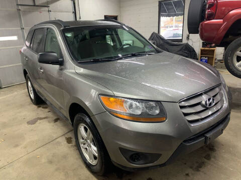 2011 Hyundai Santa Fe for sale at QUINN'S AUTOMOTIVE in Leominster MA