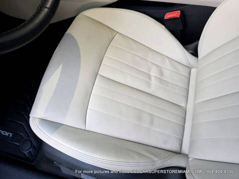 2021 Audi e-tron quattro Premium