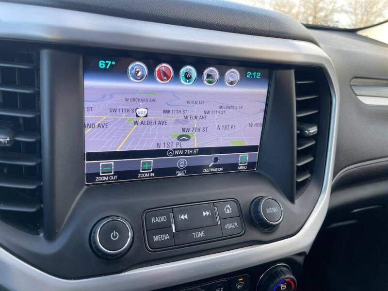 2017 GMC Acadia SLT-1