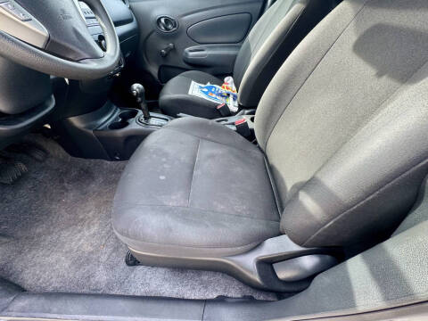 2015 Nissan Versa 1.6 S Plus