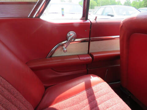 1962 Ford Thunderbird