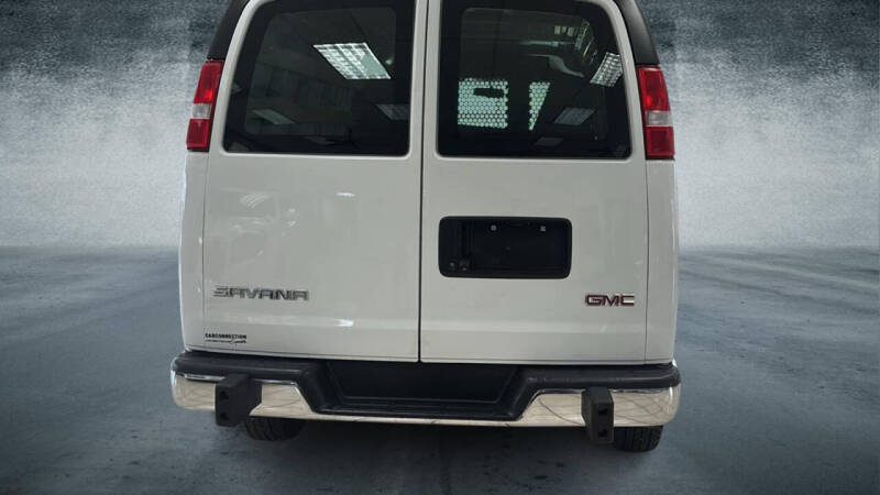 2020 GMC Savana 2500