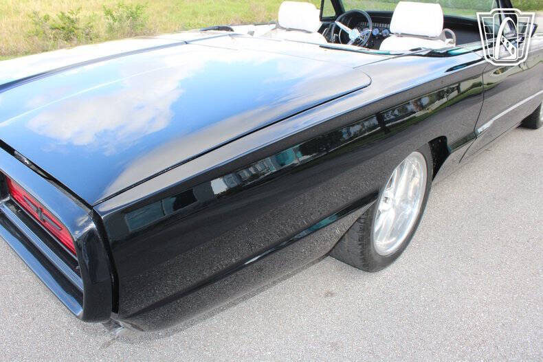 1964 Ford Thunderbird