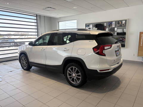 2024 GMC Terrain SLT