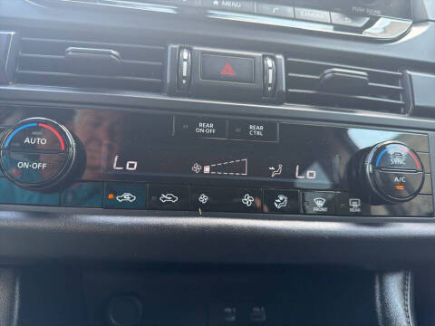 2023 Nissan Pathfinder S