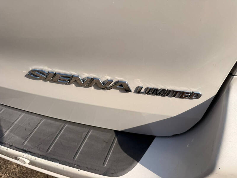 2008 Toyota Sienna XLE