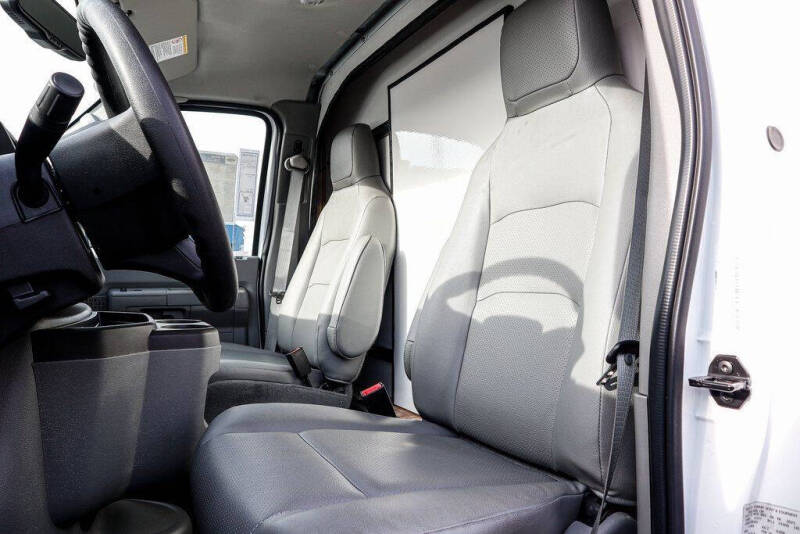 2024 Ford E-Series