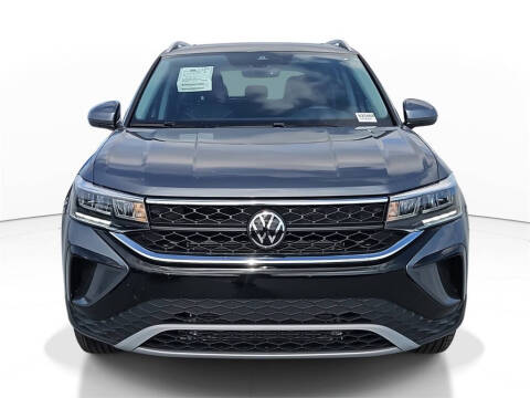 2024 Volkswagen Taos SE 4Motion