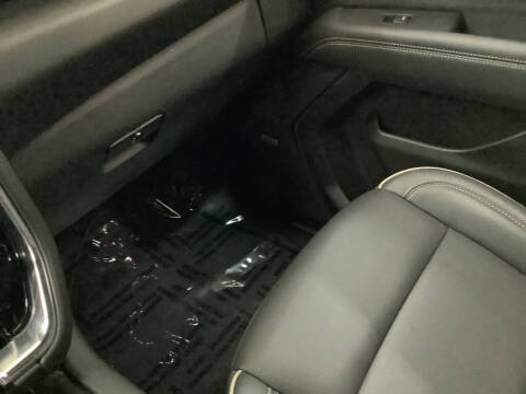 2025 GMC Yukon Elevation