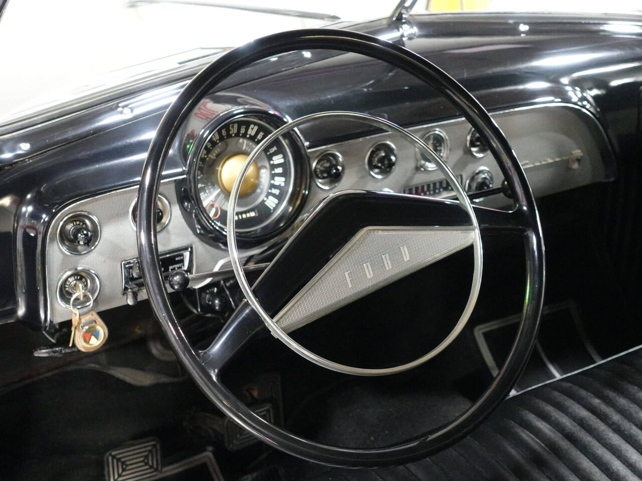 1951 Ford Custom 14