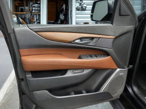 2017 Cadillac Escalade ESV Premium Luxury