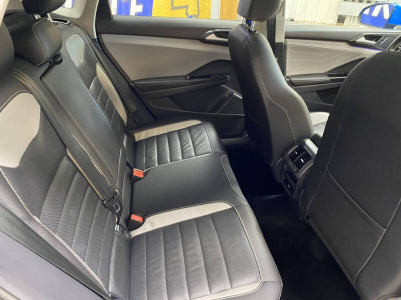 2024 Volkswagen Taos SEL 4Motion