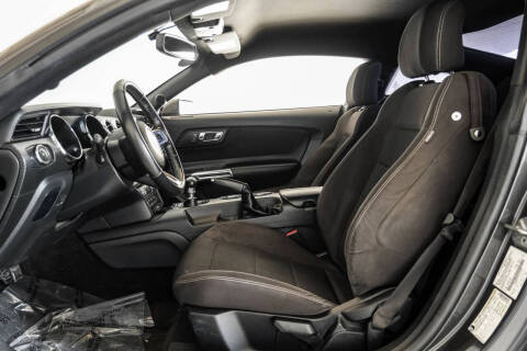 2017 Ford Mustang V6