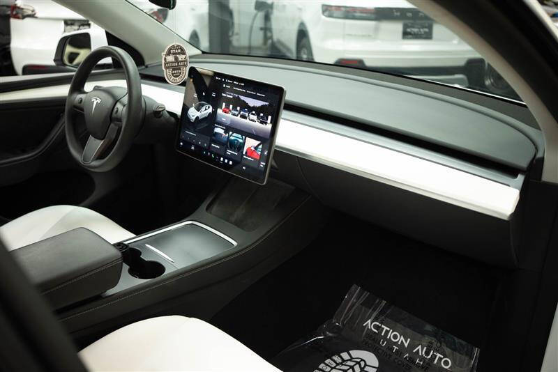 2024 Tesla Model Y Long Range