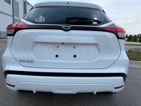 2023 Nissan Kicks S