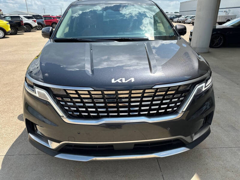 2024 Kia Carnival SX