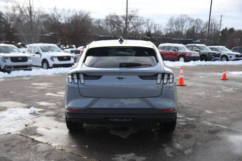 2025 Ford Mustang Mach-E Premium