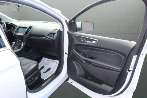 2016 Ford Edge Titanium