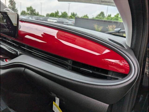 2024 FIAT 500e Inspi(RED)