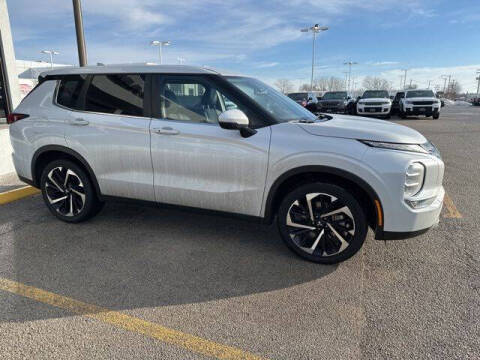 2024 Mitsubishi Outlander SE