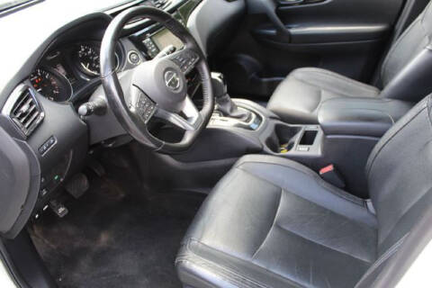 2017 Nissan Rogue Sport SL