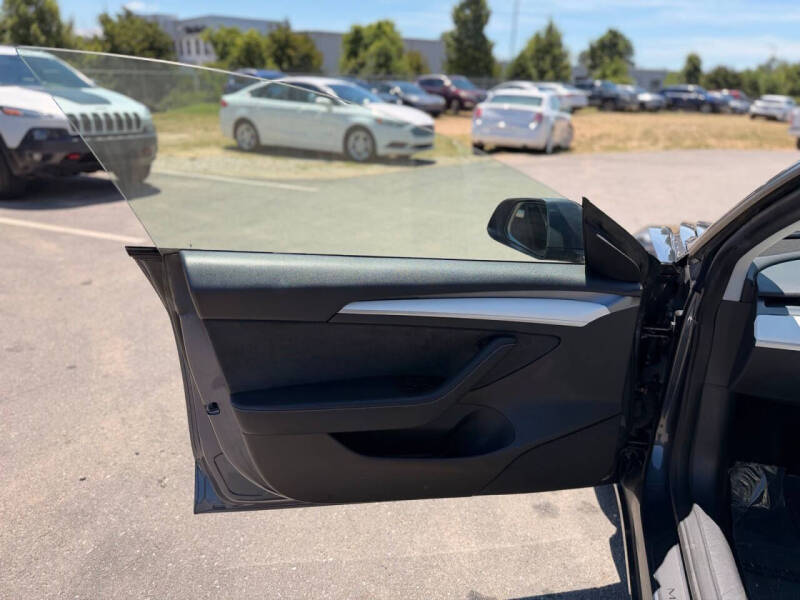 2023 Tesla Model 3 Performance
