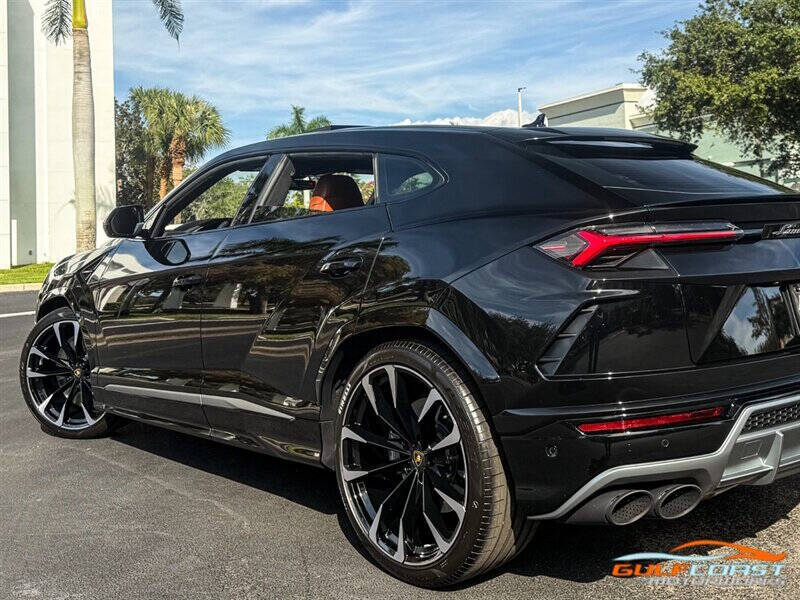 2022 Lamborghini Urus