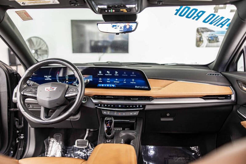 2024 Cadillac XT4 Sport