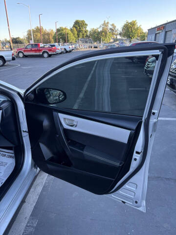 2017 Toyota Corolla LE