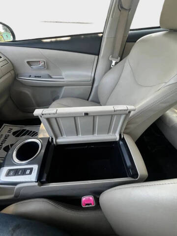 2014 Toyota Prius v