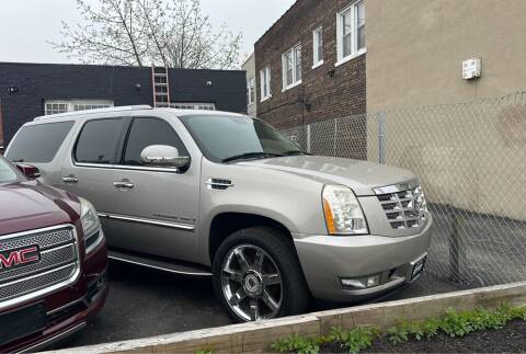 2007 Cadillac Escalade ESV for sale at LONG BROTHERS CAR COMPANY in Cleveland OH