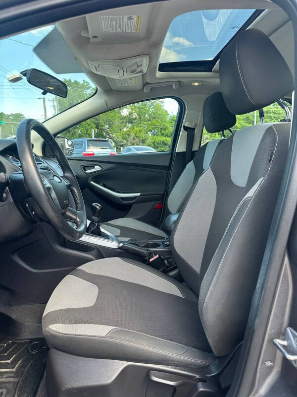 2012 Ford Focus SE