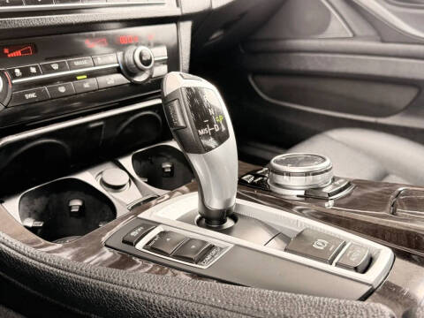 2015 BMW 5 Series 528i