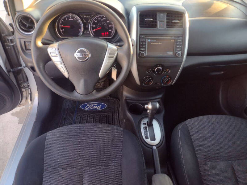 2015 Nissan Versa