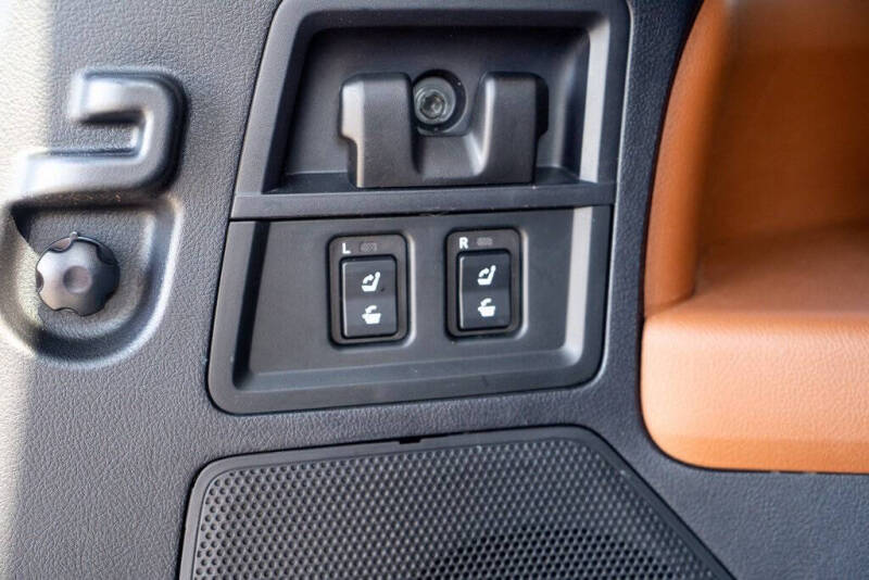 2021 Toyota Sequoia Platinum