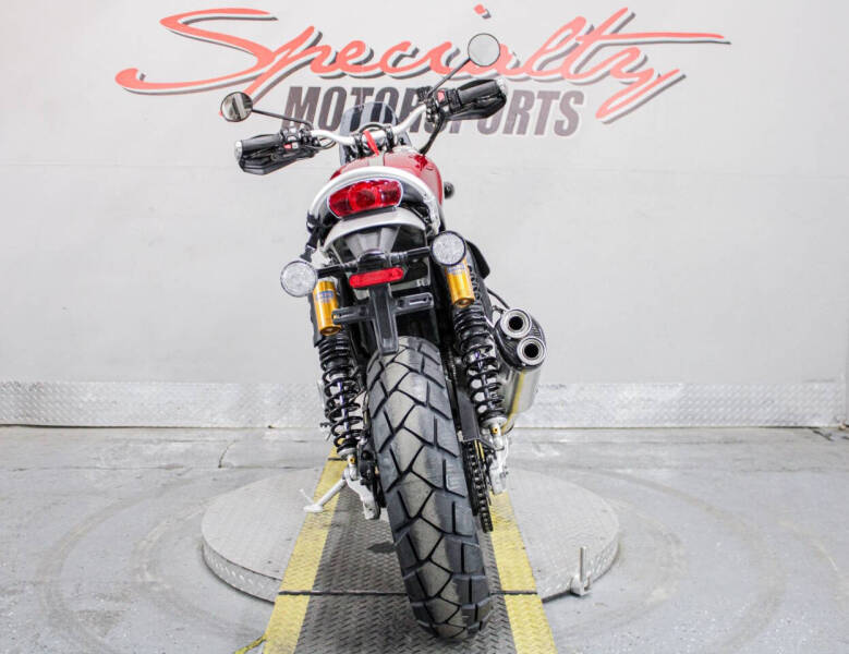 2022 Triumph Scrambler 1200 XE