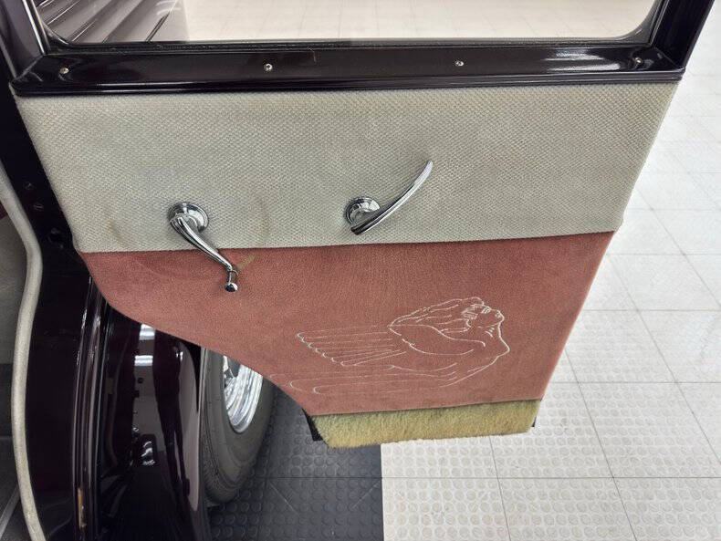 1932 Plymouth Deluxe