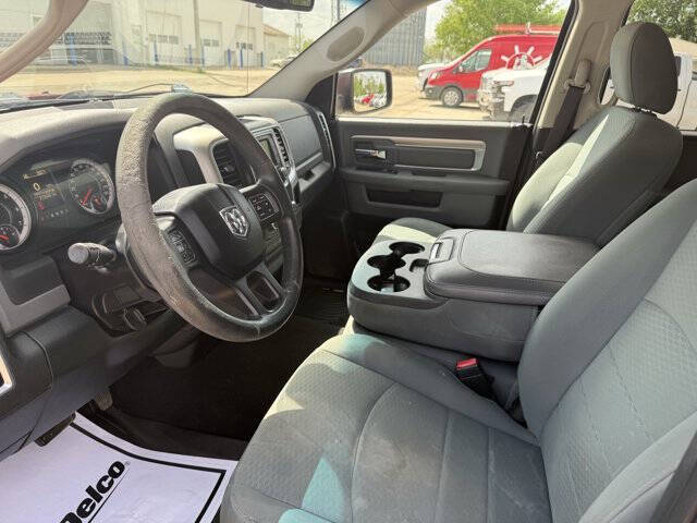 2016 RAM 1500 SLT