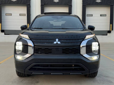 2022 Mitsubishi Outlander Black Edition