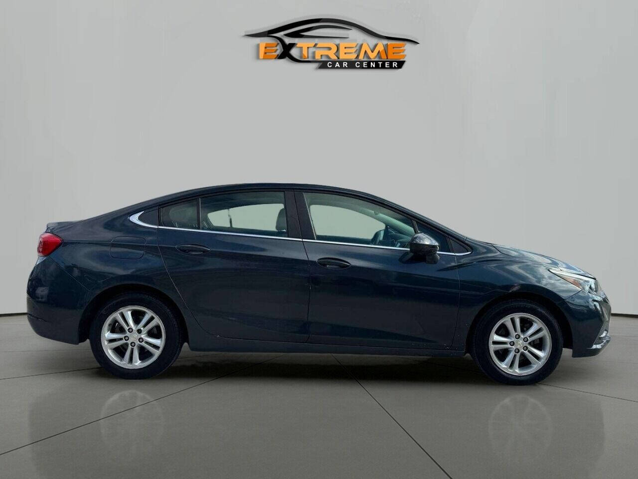 2018 Chevrolet Cruze for sale at Extreme Car Center in Detroit, MI