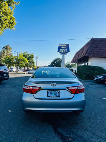 2015 Toyota Camry SE