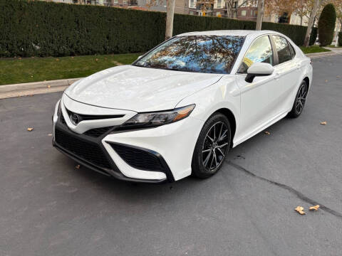 2024 Toyota Camry SE Nightshade