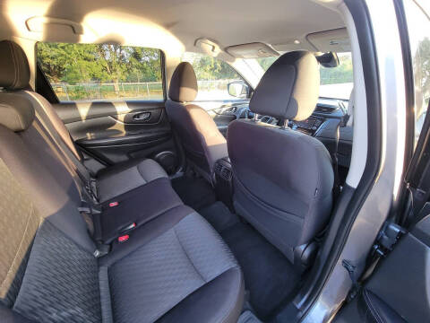 2020 Nissan Rogue SV